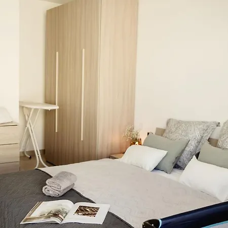 2bed - Walk To Beaches & Valletta * Sliema