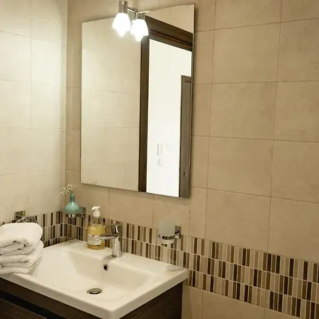 2bed - Walk To Beaches & Valletta Sliema