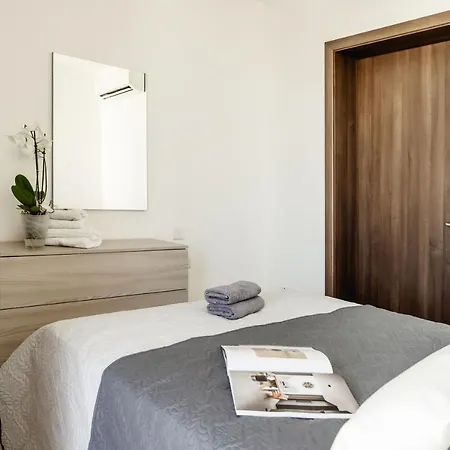 2bed - Walk To Beaches & Valletta Apartment