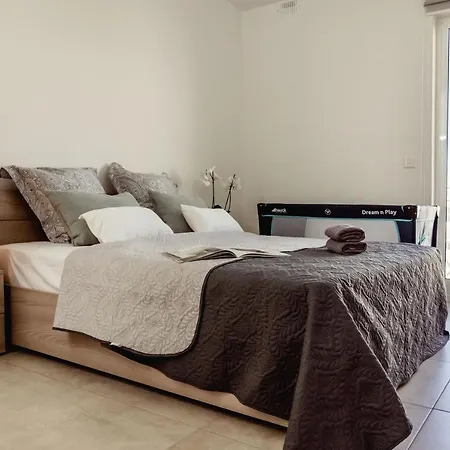 شقة 2bed - Walk To Beaches & Valletta