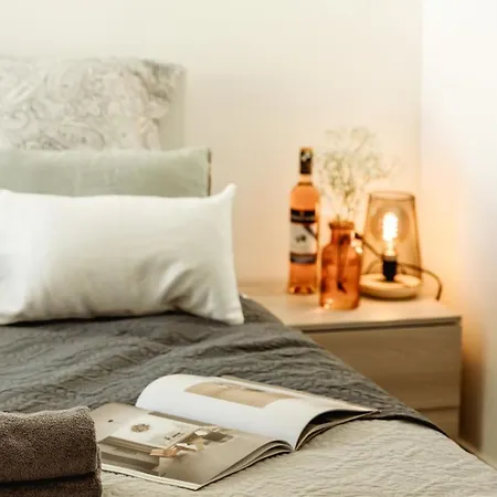 2bed - Walk To Beaches & Valletta