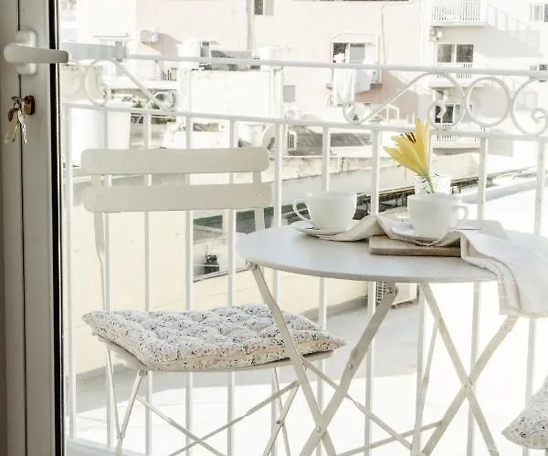 2bed - Walk To Beaches & Valletta Sliema